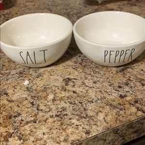 Rea Dunn salt and pepper mini bowls